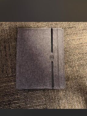 Wenger Gray Fabric Tablet Folio with Elastic Straps